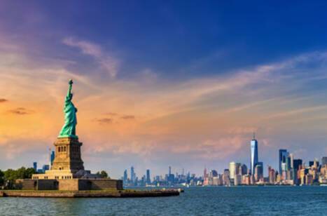 Panoramic image of New York skyline at sunset