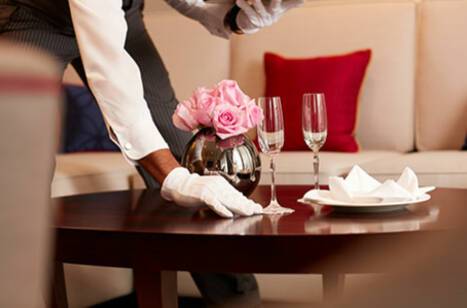 A guide to cruise ship gratuities | ROL Cruise Blog