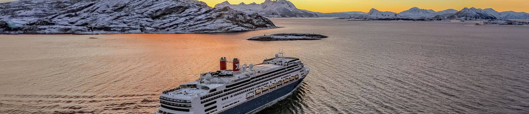 Borealis crossing the Arctic Circle