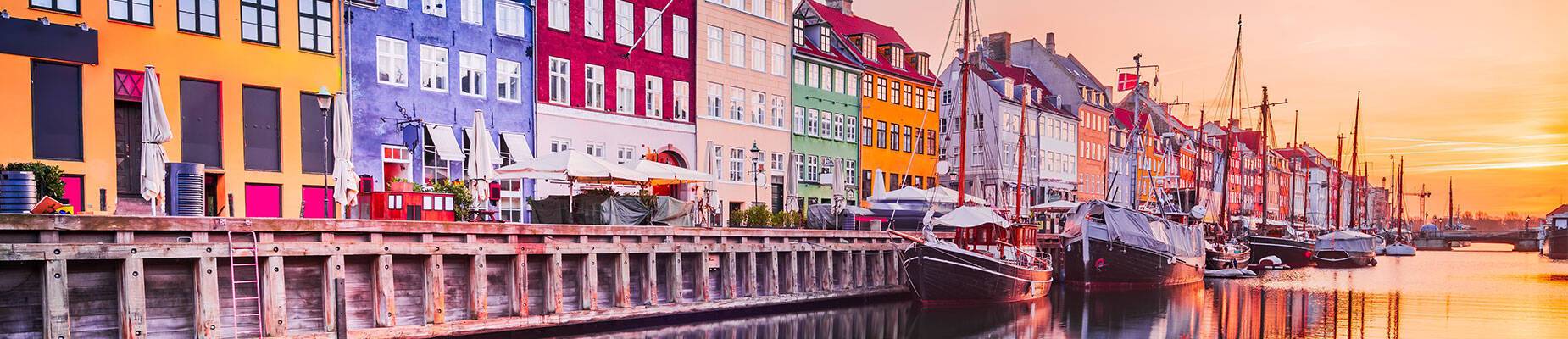 Panoramic view of Nyhavn Canal