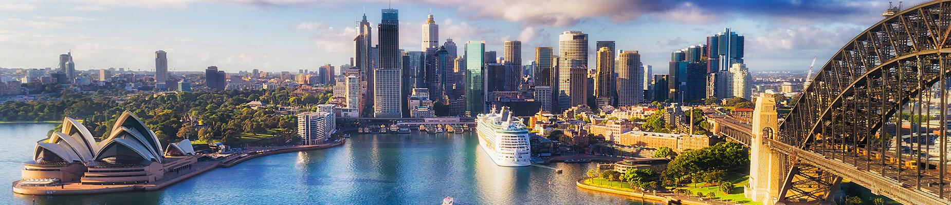A panoramic view of Sydney’s Harbour