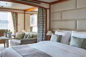 Classic Veranda Suite Bedroom (CV), Silver Whisper