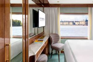 Deluxe Stateroom, S.S. Bon Voyage, Uniworld