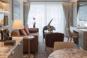 Signature Suite Dining Area