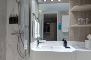 Aqua Class Bathroom on Celebrity Summit