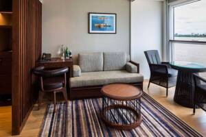 Living Area, Deluxe Suite (C), Scenic Spirit