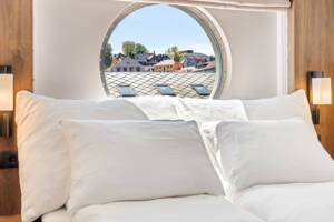 Arctic Superior Cabin (U2D), MS Trollfjord, Hurtigruten