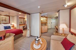 Penthouse Suite Bedroom, Queen Victoria, Cunard