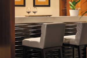 Signature Suite Bar, Seven Seas Voyager