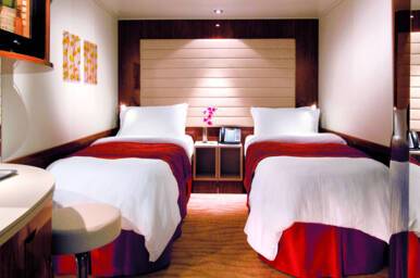 Family Inside Stateroom, Norwegian Epic