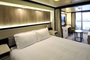 Superior Deluxe Balcony Bedroom, Britannia, P&O Cruises