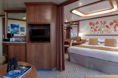 Suite Bedroom, Ventura, P&O Cruises