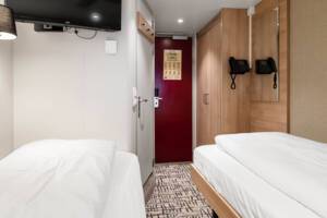 Polar Outside Cabin (L2), Kong Harald