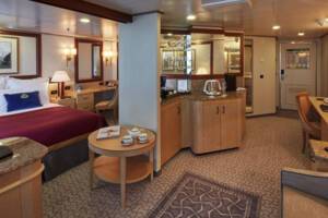 Penthouse Suite Bedroom, Queen Elizabeth, Cunard