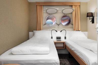 Polar Outside, L2, MS Nordkapp, Hurtigruten