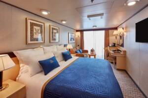 Britannia Balcony (Partially Obstructed View) Bedroom, Queen Victoria, Cunard