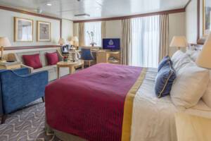 Queen Suite Bedroom, Queen Elizabeth, Cunard