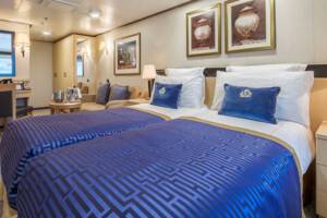 Britannia Oceanview Bedroom, Queen Elizabeth, Cunard