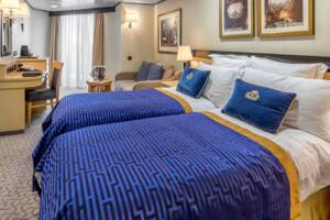 Britannia Club Balcony Bedroom, Queen Elizabeth, Cunard