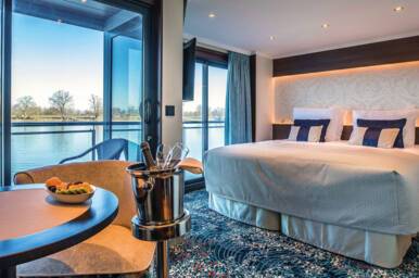 Deluxe Balcony Suite, Diamond Deck, MS George Eliot, Riviera Travel