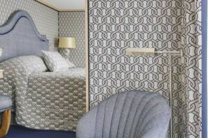 Grand Suite Bed, S.S. Beatrice, Uniworld