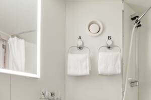 Polar Outside Cabin (O2), Bathroom, Kong Harald