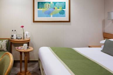 Large Inside Bedroom, Aurora, P&O Cruises - Image based on an Inside cabin, configuration may differ