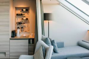 Expedition Corner Suite MF facilities, HX Expedition