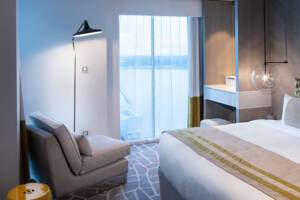 Guest Bedroom, Iconic Suite, Celebrity Apex