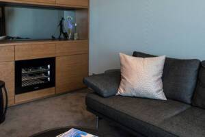 Royal Owner's Suite, Lounge, Scenic Jade