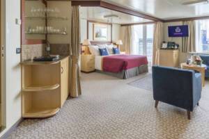 Queen Suite Bedroom, Queen Elizabeth, Cunard