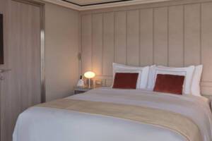 Signature Suite Bedroom