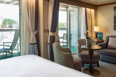 Suite Living Area, Azura, P&O Cruises