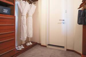 Seven Seas Suite closet, Seven Seas Voyager