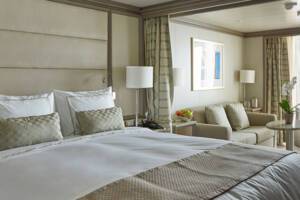 Silver Dawn Vista Suite Bedroom