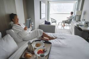 Edge Stateroom with Infinite Veranda balcony