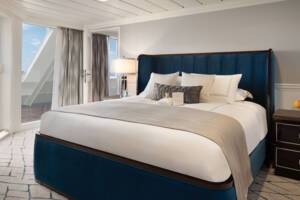 Owner's Suite, Bedroom, Regatta, Oceania Cruises