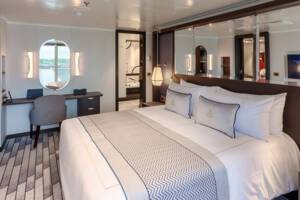 Penthouse Suite Bedroom, Queen Anne, Cunard