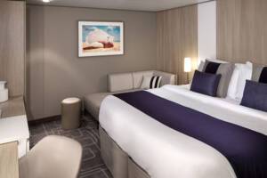Inside Stateroom, Celebrity Apex