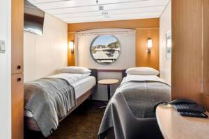 Polar Outside Cabin O2, MS Trollfjord, Hurtigruten