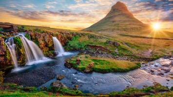 View Cruise2028 Ultra-Luxury All-Inclusive British Isles & IcelandDeal