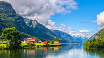 View Cruise2028 No-Fly 5★ Arctic Crossing & North CapeDeal