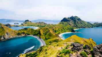 View Cruise2026 All-Inclusive 6★ Bali, Komodo Island & AustraliaDeal