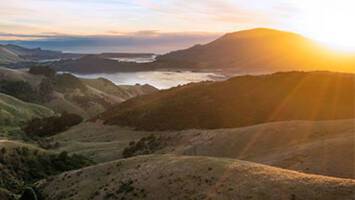 View Cruise2025/26 All-Inclusive 6★ Aussie Bites & Kiwi SightsDeal