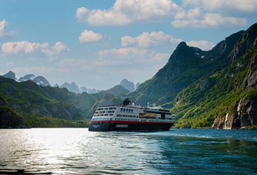 MS Midnatsol in Norway