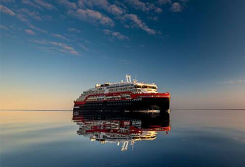 MS Roald Amundsen, Hurtigruten