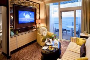 Signature Suite Living Room on Celebrity Reflection