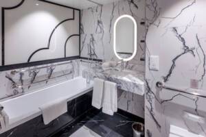 Penthouse Suite Bathroom, Queen Anne, Cunard