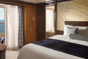 Deluxe Owner's Suite Bedroom, Pride of America