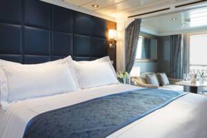 Deluxe Veranda Bedroom, Seven Seas Voyager